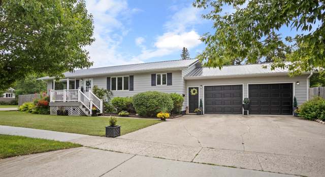 Photo of 301 5th Street West, Bottineau, ND 58318