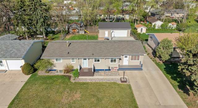 Photo of 1722 1st St SE, Minot, ND 58701