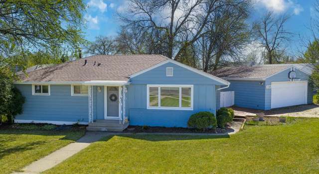 Photo of 607 16th Ave SW, Minot, ND 58701