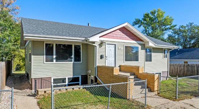 Photo of 1011 5th Ave SE, Minot, ND 58701