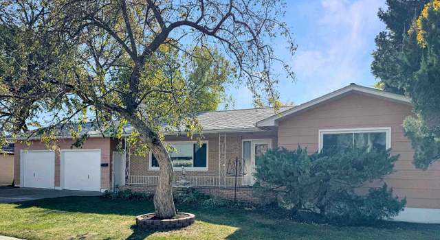 Photo of 315 9th Ave Ave SW, Minot, ND 58701