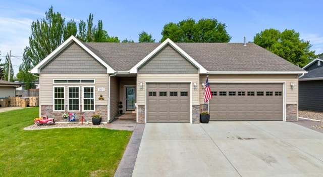 Photo of 1820 1st St SE, Minot, ND 58701