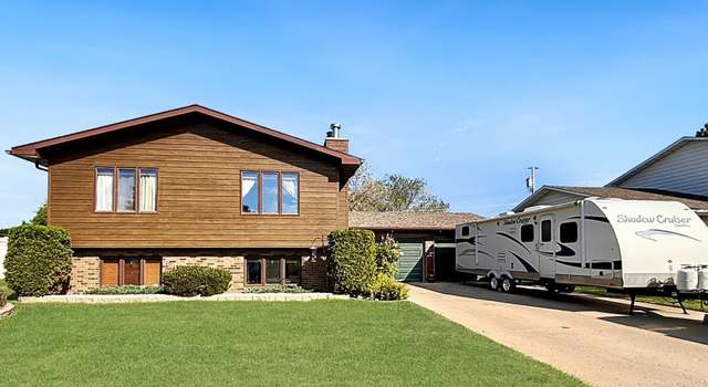 Photo of 3 30th St SW, Minot, ND 58701