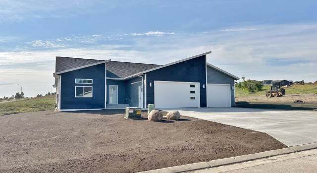 Photo of 1609 Heights Ave, Burlington, ND 58722