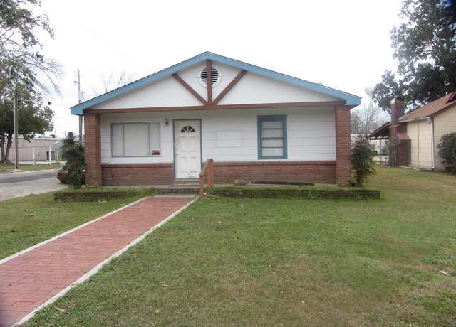 Property at 301 Williams Ave, Picayune, MS 39466, 2 beds, 1 bath