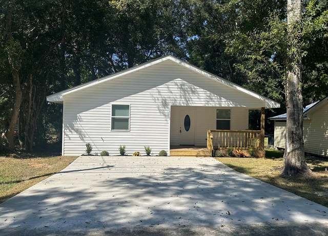 Property at 615 Carter, Picayune, MS 39466, 3 beds, 2 baths