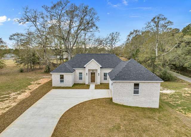 Property at 61 Forest Vw, Carriere, MS 39426, 3 beds, 2 baths