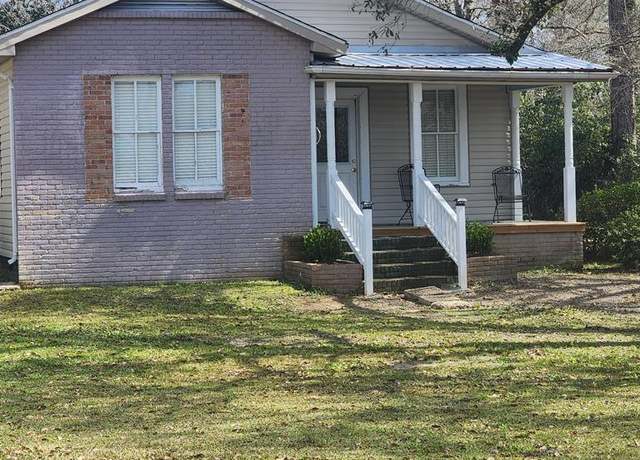 Property at 1312 N Beech St, Picayune, MS 39466, 3 beds, 1 bath