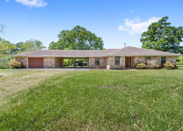 Property at 15 Dronet Rd, Carriere, MS 39426, 3 beds, 2.5 baths