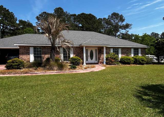 Property at 52 Falcon Dr, Picayune, MS 39466, 3 beds, 2.5 baths