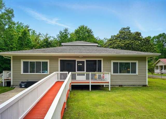 Property at 711 Neal Rd, Picayune, MS 39466, 3 beds, 2 baths