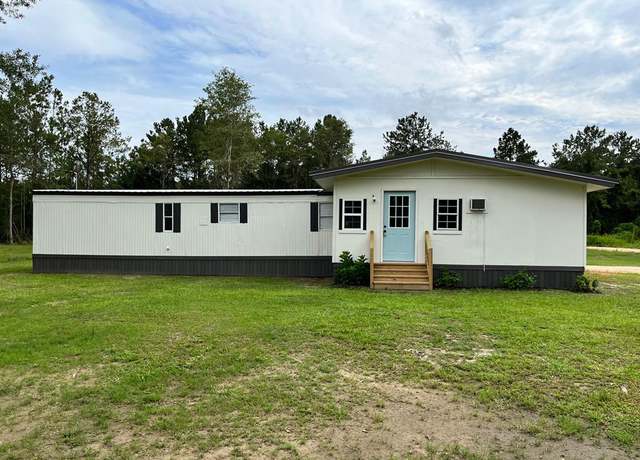 Property at 1074-1076 West Un, Carriere, MS 39426, 9 beds, 6 baths