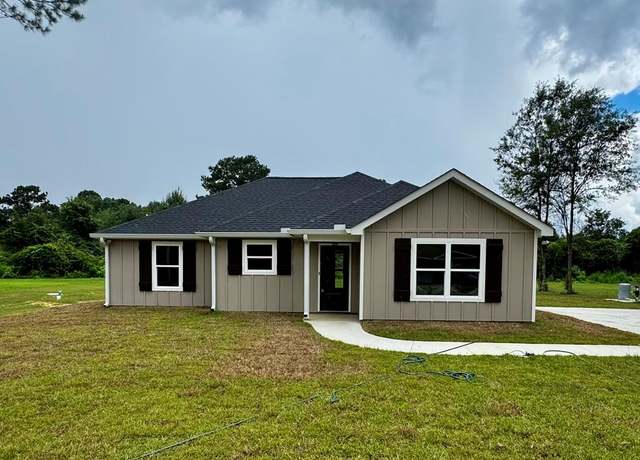 Property at 73 Jamie Rd, Carriere, MS 39426, 3 beds, 2 baths