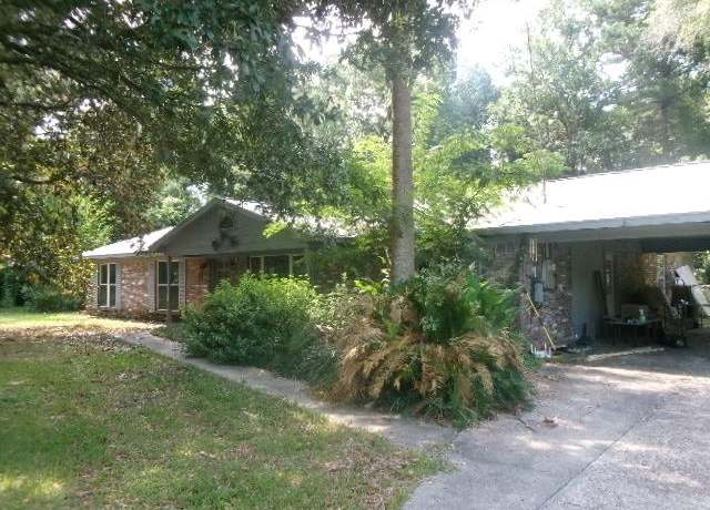Property at 139 Tennyson Cv, Picayune, MS 39466, 4 beds, 3 baths