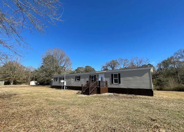 Property at 99 Crestview Dr, Carriere, MS 39426, 3 beds, 2 baths