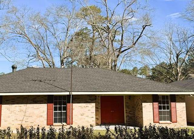Property at 1003 E Sycamore Rd, Picayune, MS 39466, 3 beds, 2 baths