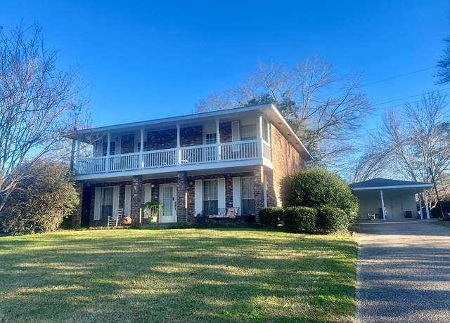 Property at 1210 Highland Dr, Picayune, MS 39466, 4 beds, 2.5 baths