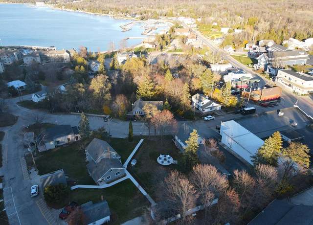 Property at 2375 Maple Dr, Sister Bay, WI 54234, 4 beds, 3.5 baths