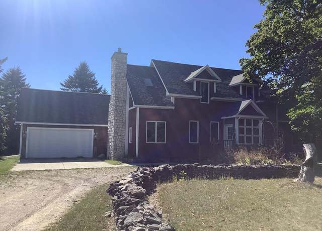 Property at 987 Townline Rd, Washington Island, WI 54246, 6 beds, 3.5 baths
