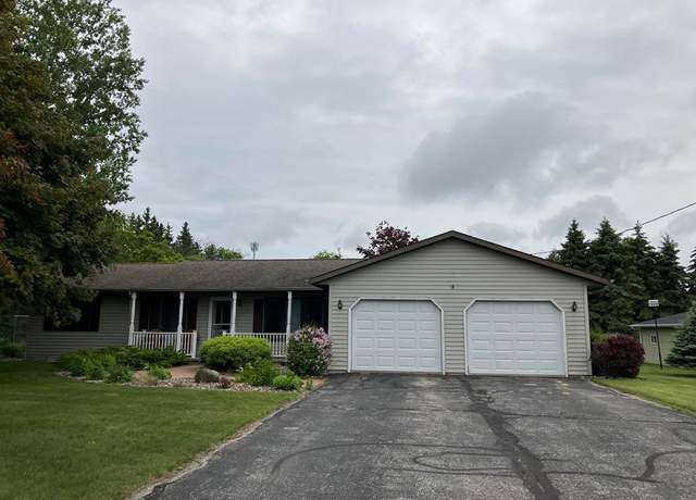 Property at 4383 Cricket Ln, Sturgeon Bay, WI 54235, 3 beds, 2 baths