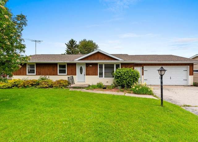 Property at 1517 Navarino St, Algoma, WI 54201, 3 beds, 2 baths