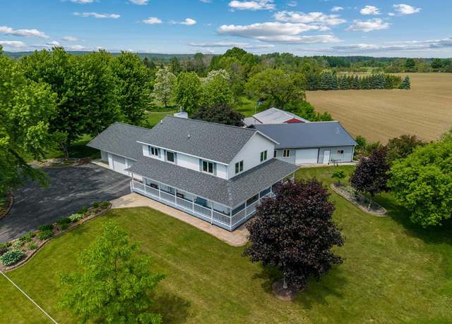 Property at 1895 County Hwy DK, Sturgeon Bay, WI 54235, 3 beds, 2.5 baths