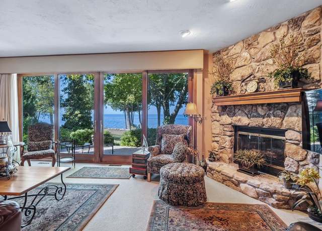 Property at 5637 Bay Shore Dr Unit 4-3, Sturgeon Bay, WI 54235, 3 beds, 2.5 baths