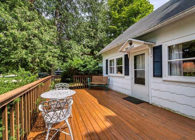 Property at 2293 Maple Dr, Sister Bay, WI 54234, 2 beds, 1 bath