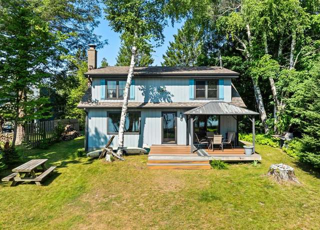 Property at 2016 S Lake Michigan Dr, Sturgeon Bay, WI 54235, 2 beds, 1 bath