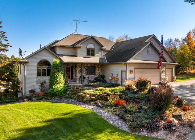 Property at 4753 Clark Lake Rd, Sturgeon Bay, WI 54235, 4 beds, 3.5 baths