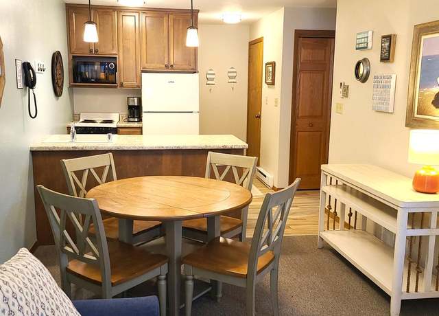 Property at 4940 Landmark Cir #3222, Egg Harbor, WI 54209, 1 bed, 1 bath