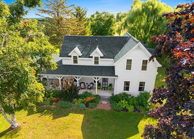 Property at 11402 Lakeview Rd, Ellison Bay, WI 54210, 4 beds, 4.5 baths
