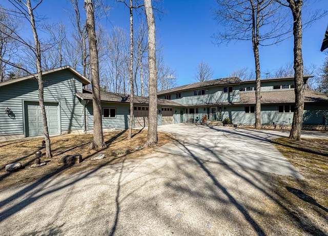 Property at 2072 S Lake Michigan Dr, Sturgeon Bay, WI 54235, 4 beds, 3 baths