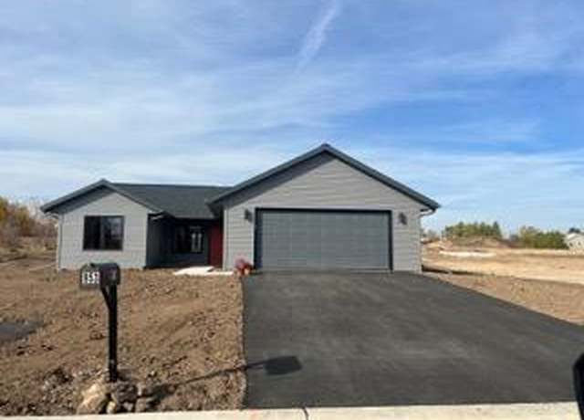 Property at 953 S Fulton Ave #21, Sturgeon Bay, WI 54235, 3 beds, 2 baths
