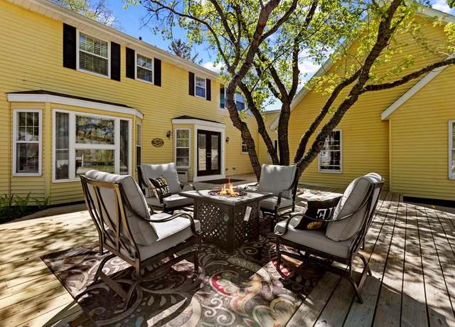 Property at 1237 N 3rd Ave, Sturgeon Bay, WI 54235, 4 beds, 2.5 baths