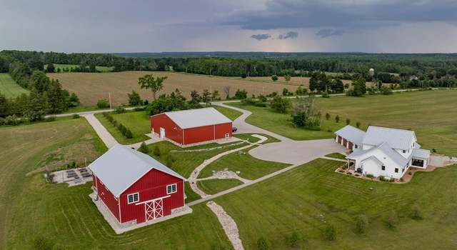 Photo of 4176 Maple Tree Rd, Egg Harbor, WI 54209