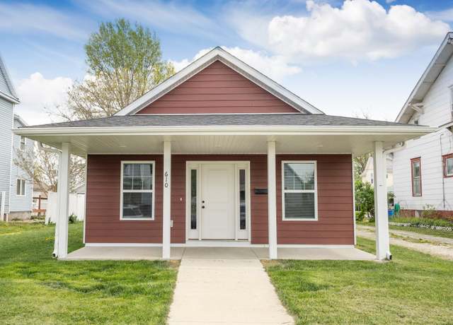 Property at 610 S Williams St, Moberly, MO 65270, 3 beds, 2 baths