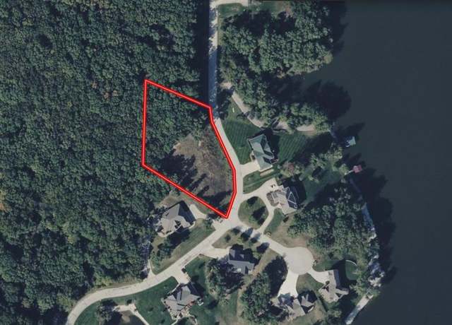 Property at 1905-1903 West Shore Dr, Macon, MO 63552