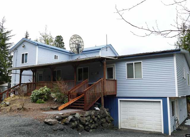 Property at 2976/2978 Forss Ave, Ketchikan, AK 99901, 6 beds, 3 baths