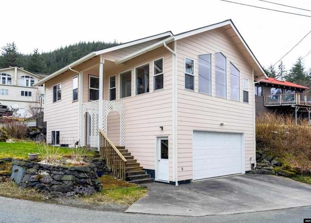 Property at 1715 Beach Dr, Douglas, AK 99824, 3 beds, 2.5 baths