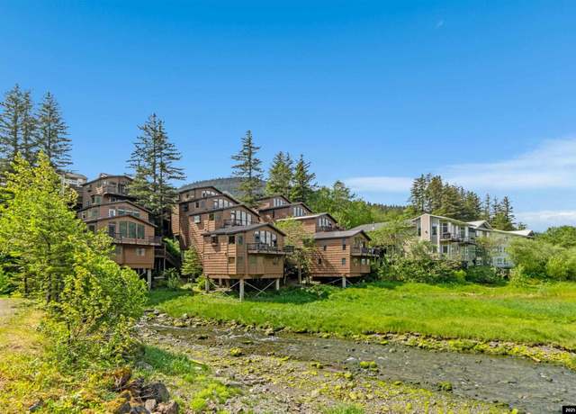 Property at 2400 Douglas Hwy #7, Juneau, AK 99801, 3 beds, 2.5 baths