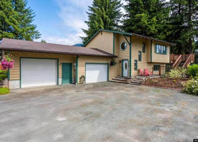 Property at 3336 Meander Way, Juneau, AK 99801, 3 beds, 2 baths