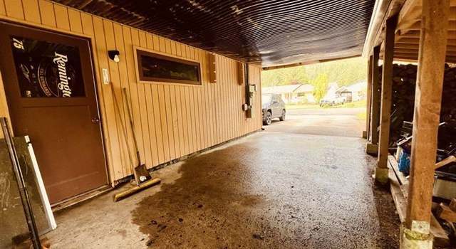 Photo of 6041 Pine St, Juneau, AK 99801