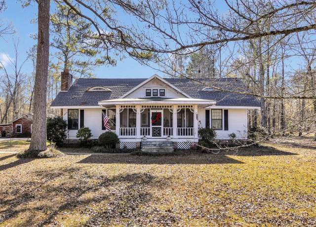 Property at 1512 Concord Ave, Amory, MS 38821, 4 beds, 2 baths