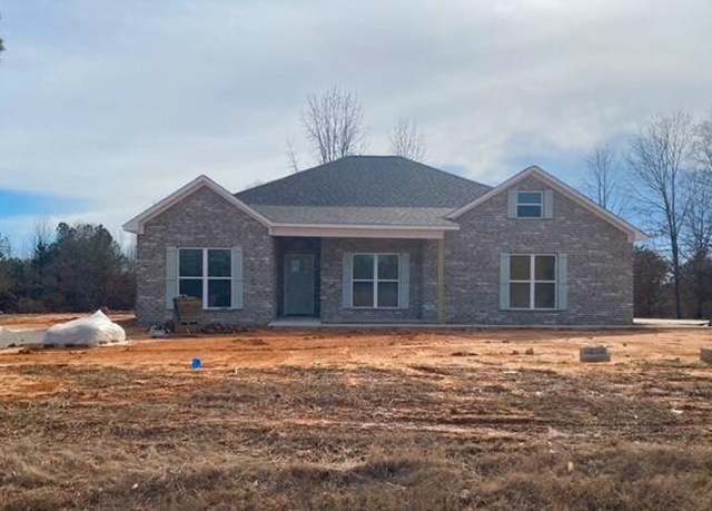 Property at 1004 Lynnlee Ln, Myrtle, MS 38650, 3 beds, 2 baths