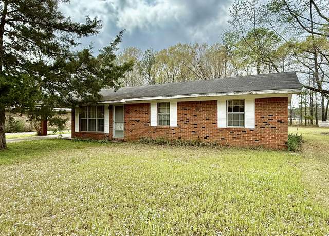 Property at 202 Meadowood Dr, Amory, MS 38821, 3 beds, 1 bath
