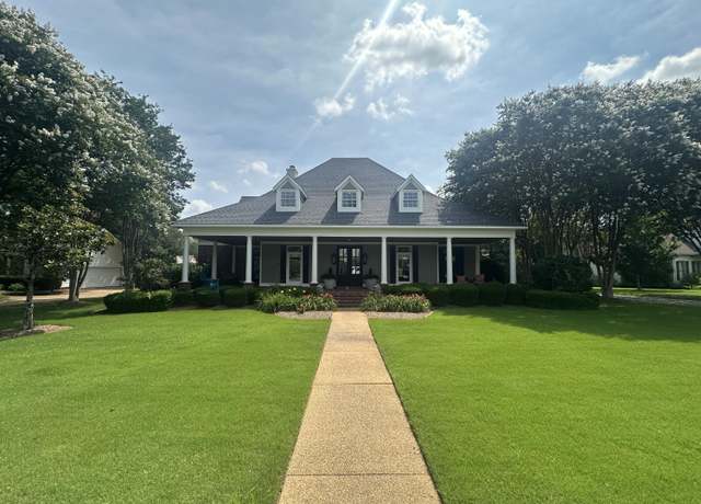 Property at 1440 Charleston Gdns, Tupelo, MS 38801, 4 beds, 3 baths