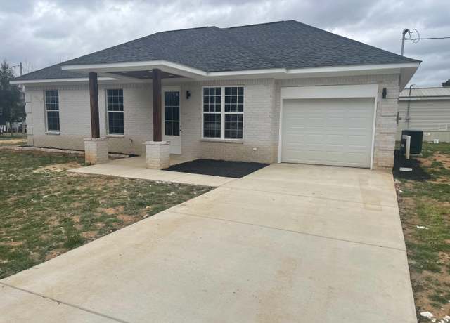 Property at 1012 Thomas Rd, Blue Springs, MS 38828, 3 beds, 2 baths