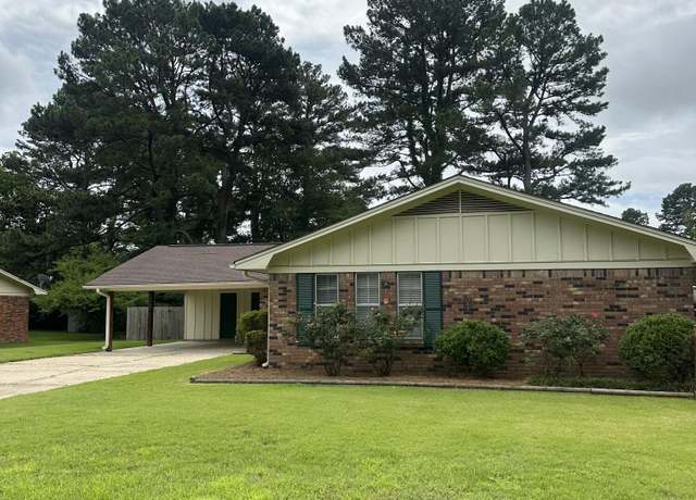 Property at 2605 Hampton Ave, Tupelo, MS 38801, 3 beds, 2 baths