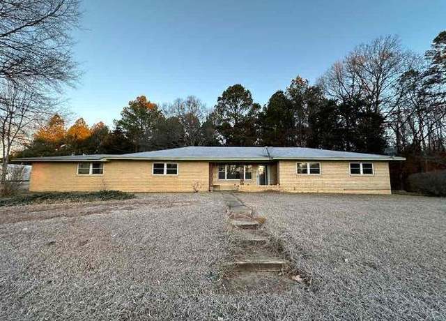 Property at 293 E Hwy 8, Calhoun City, MS 38916, 3 beds, 2 baths